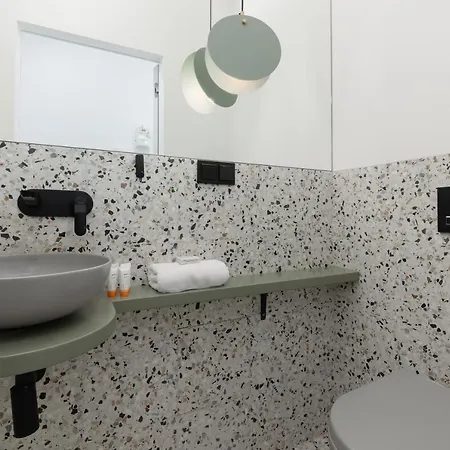 Apartament Comfortable And Modern Orange Studio In By Renters *