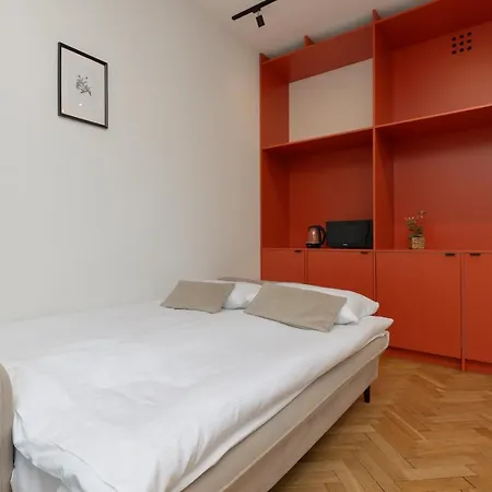 Apartament Comfortable And Modern Orange Studio In By Renters Warszawa